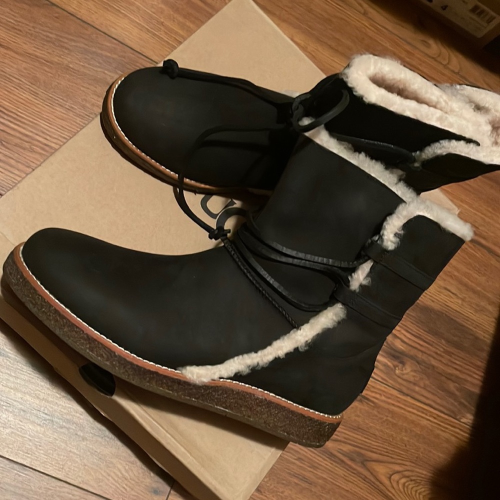 UGG Luisa Leather Boots